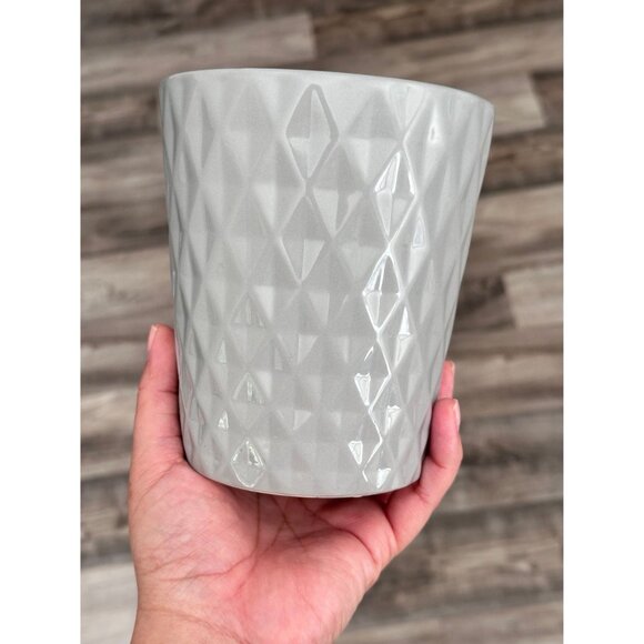 Small Gray Planter Pot + 3 Metal Plant Stakes Succulent / Cactus Indoor - Picture 3 of 7